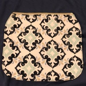 Studio thirty one flap in fab flourish